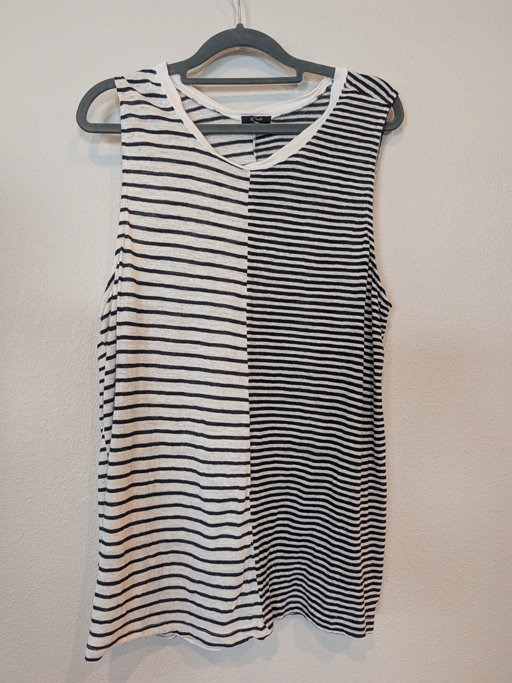 Rails The Split Tank 100% Linen Mixed Stripe Muscle Tee White Black - Size M